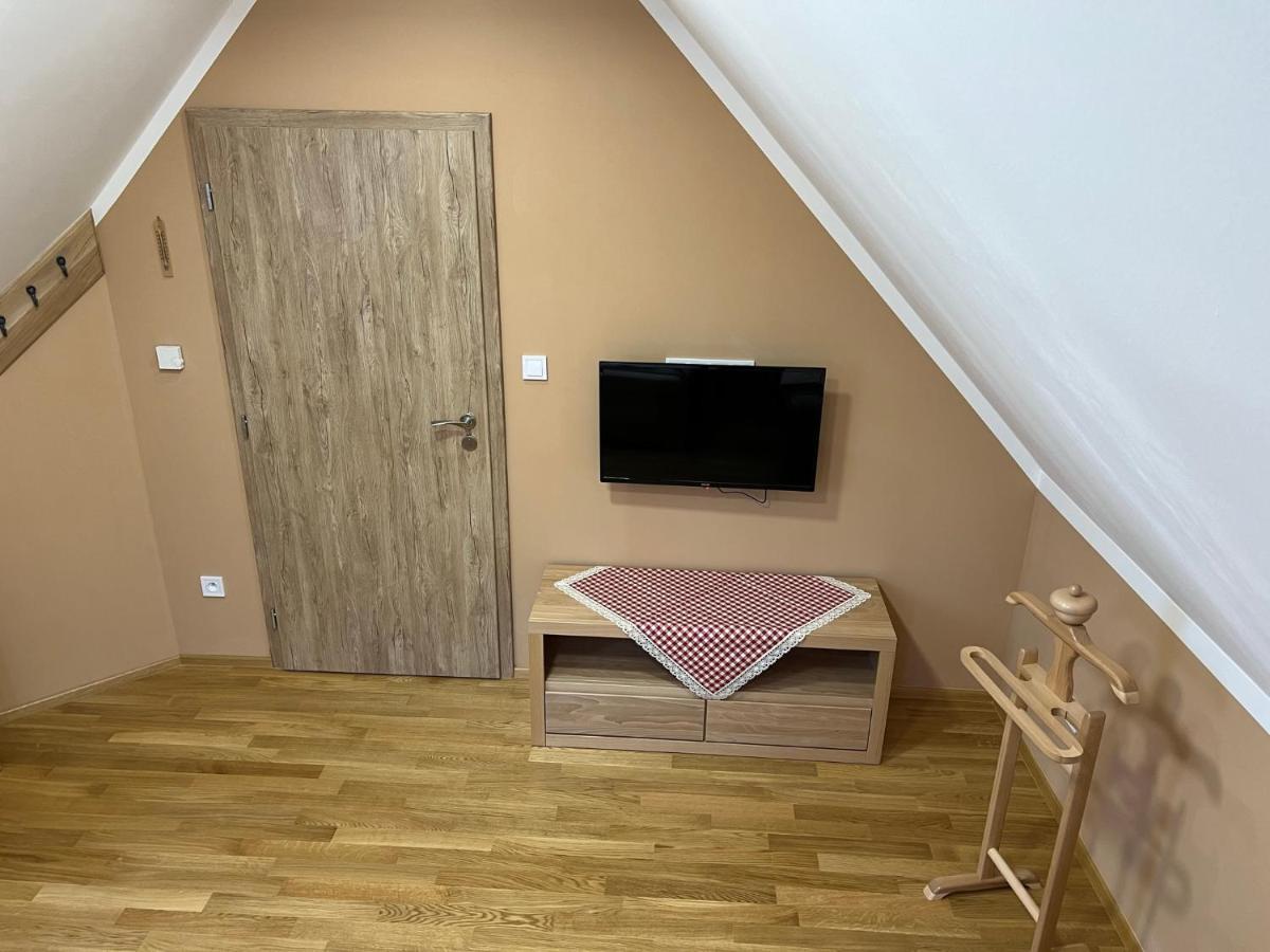 Ubytovani Arrow Lesna  Екстериор снимка